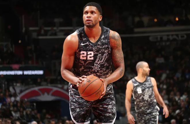 在当今足球 在当今足球