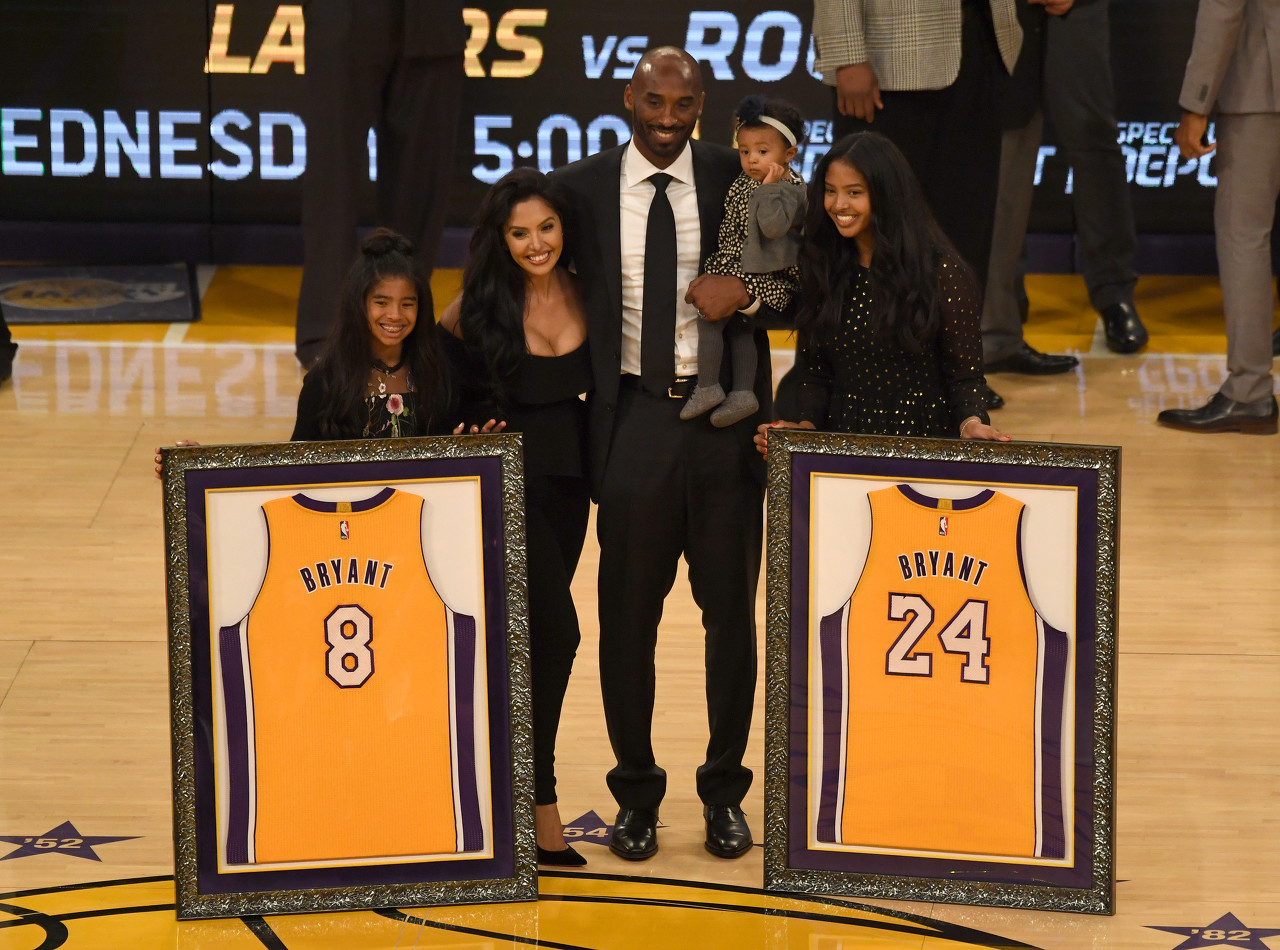 而是以他为 而是以他为